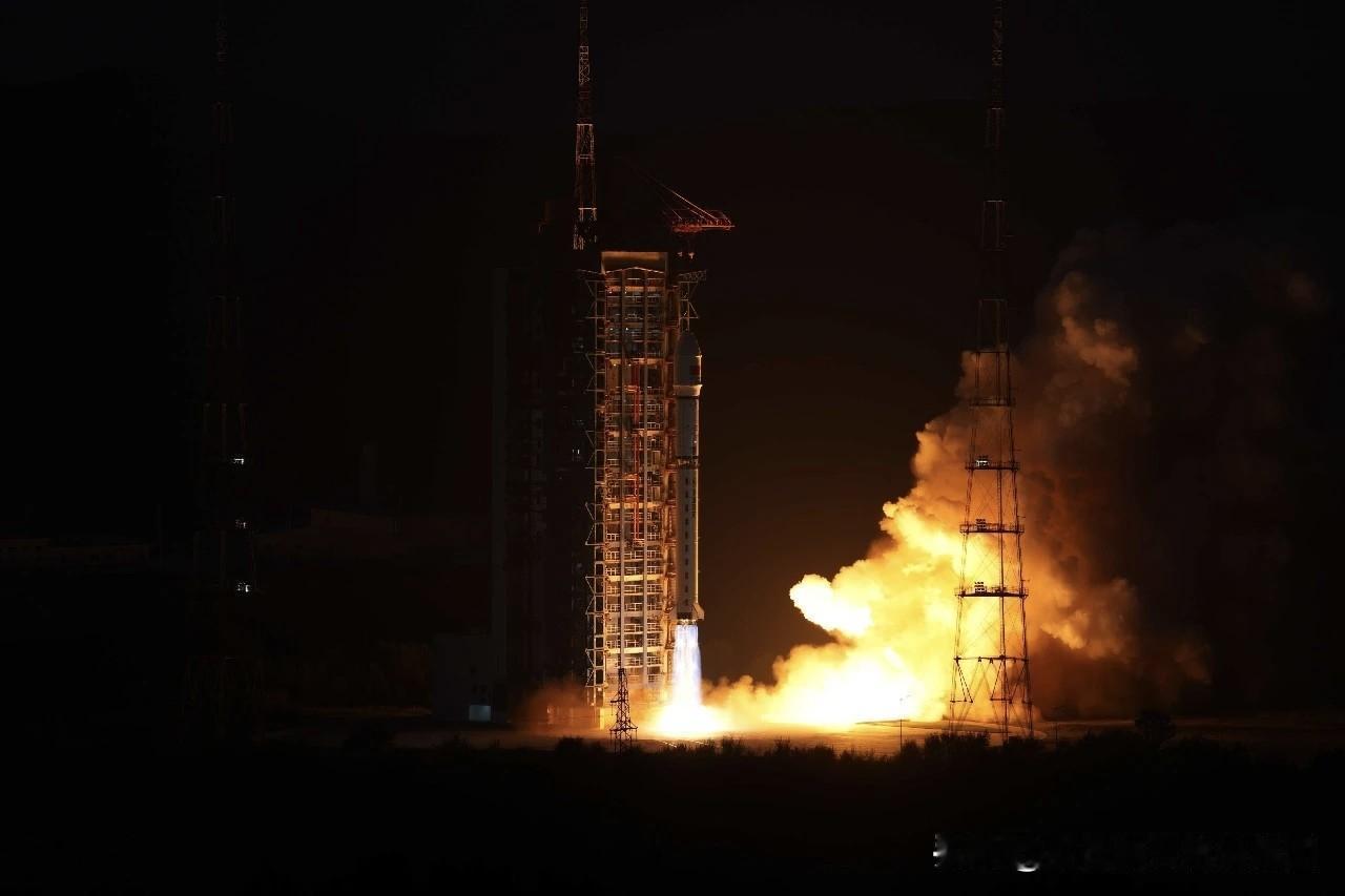 【长征二号丁运载火箭成功发射株洲太空星际PIESAT-2 13~16星】9月19