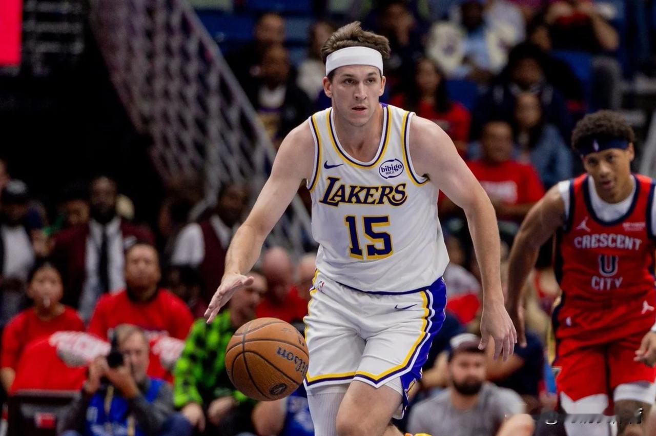 湖人118 - 104赢了鹈鹕这场比赛后，里夫斯的发言挺有意思。他说NBA杯都办