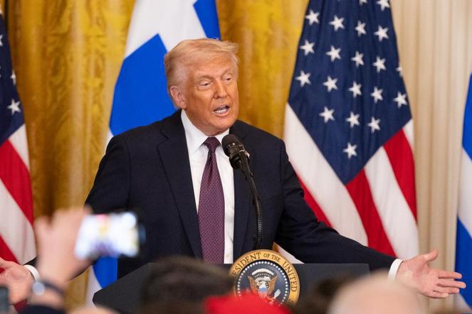 我就说吧，美军终于还是先开火了。
美军中央司令部19号在社交媒体发表声明称，美军