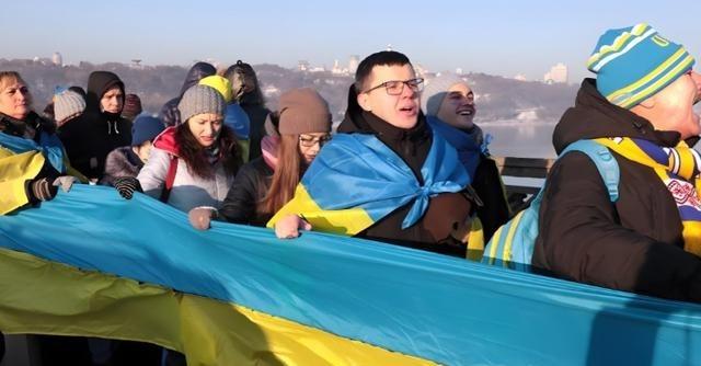 为什么很多国人能看透乌克兰被美国利用，但是乌克兰人自己却看不到？原因很简单，他们