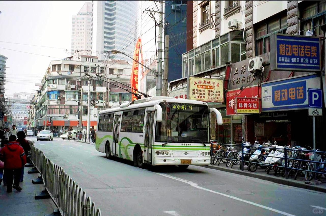 2005年，上海，经济上行时期的美感