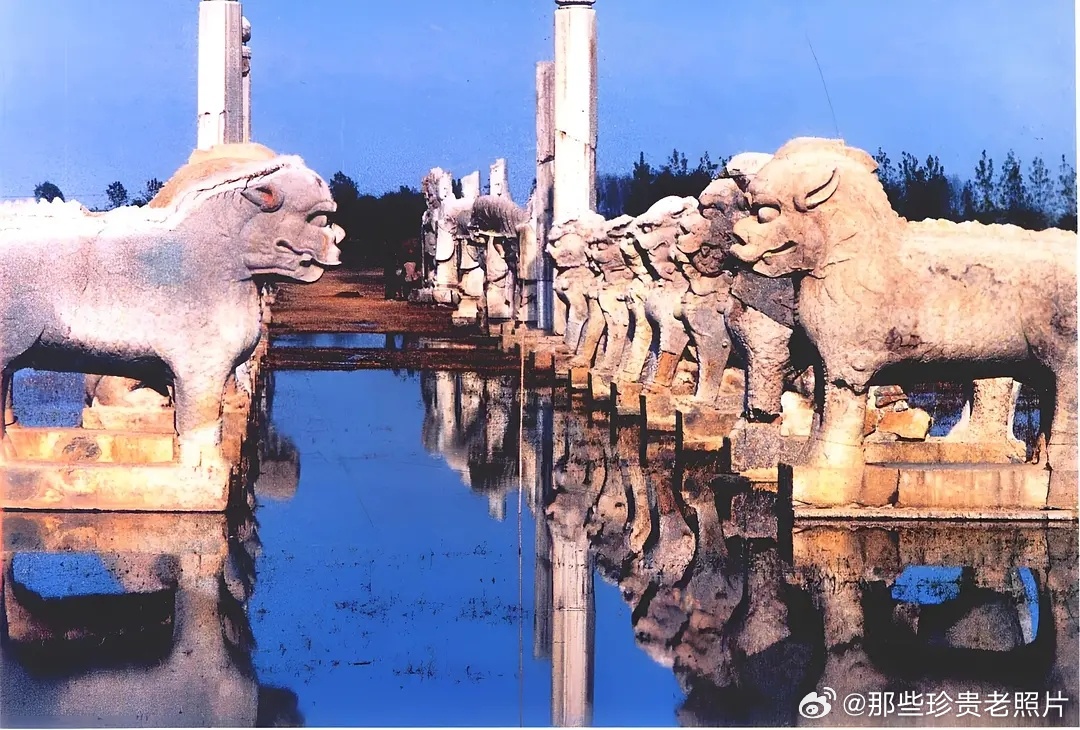 八十年代初，洪泽湖水位下降后，明祖陵浮出水面。其实明祖陵的发现纯属偶然 ，196