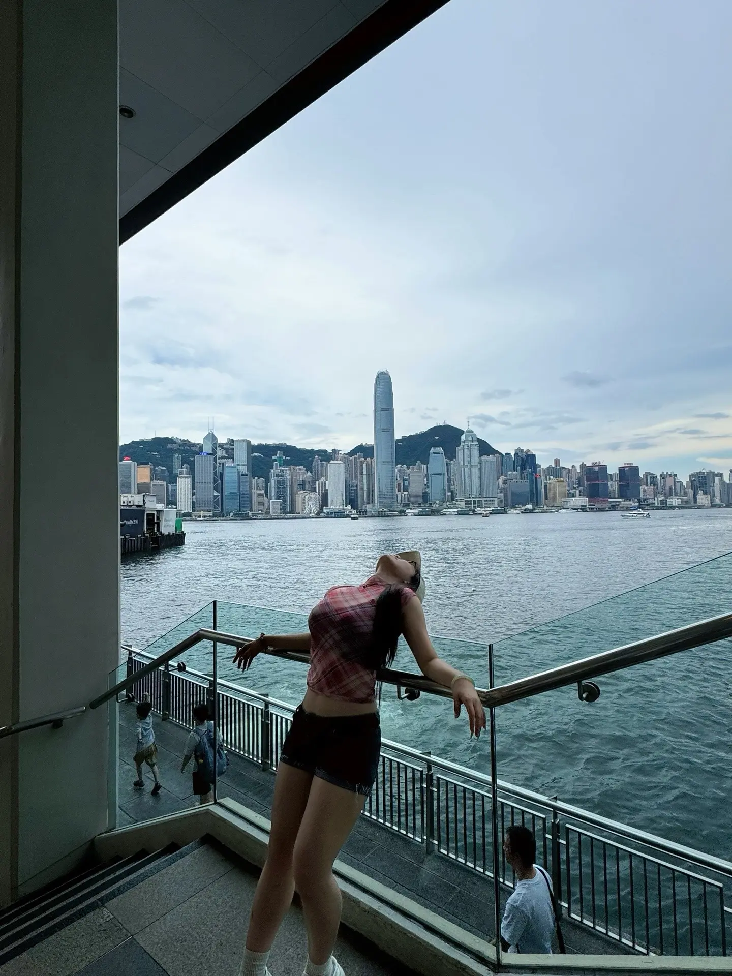 今天才真切感受到秋天来了 本恋夏人开始怀念夏天