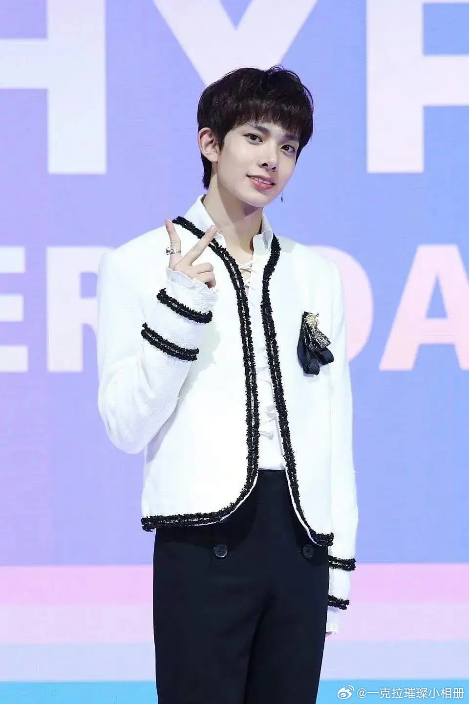 【一克拉】bighit新男团ENHYPEN出道新闻图有你喜欢的脸吗？ ​​​