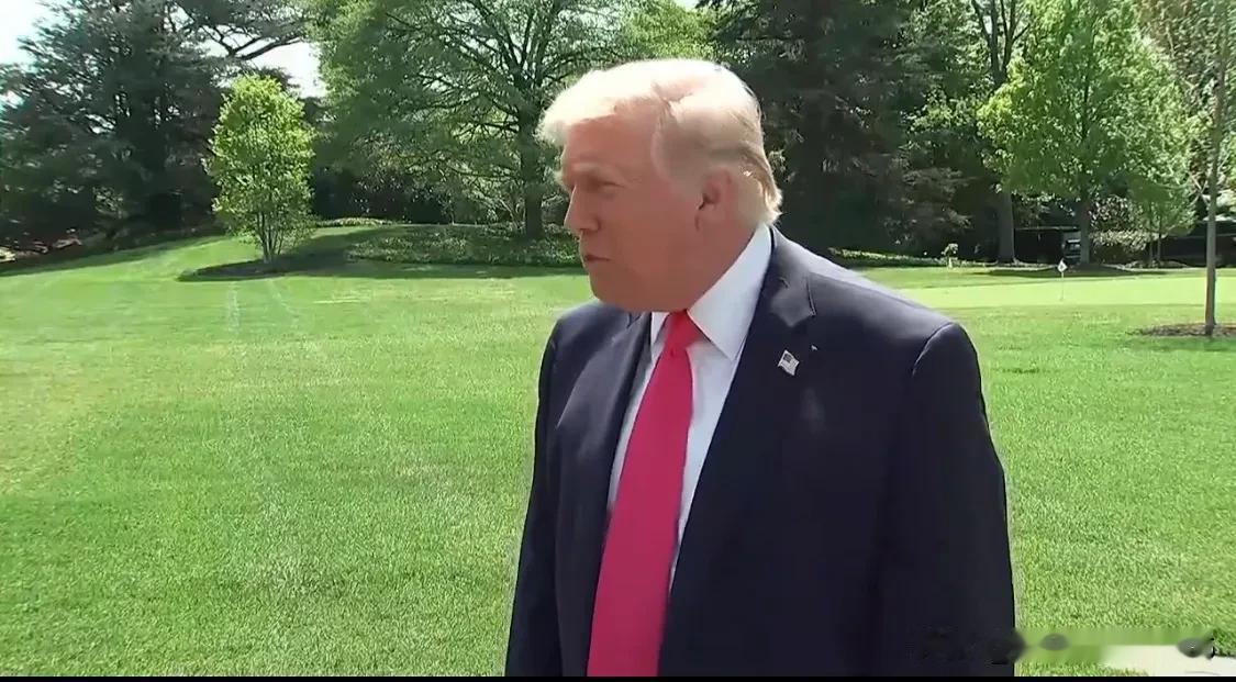 🇺🇸🇮🇷 特朗普：伊朗同意不拥有核武器

他称这是重大进步，并表示谈判正