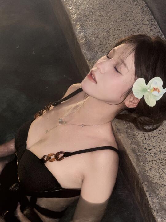 也是在香格里拉泡上私汤了！