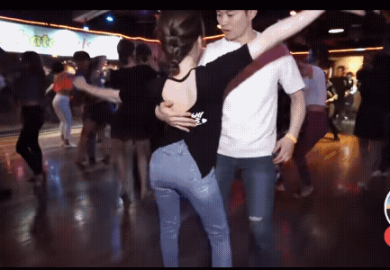 看着真羡慕，几时我也能跳，说明我恢复如初。