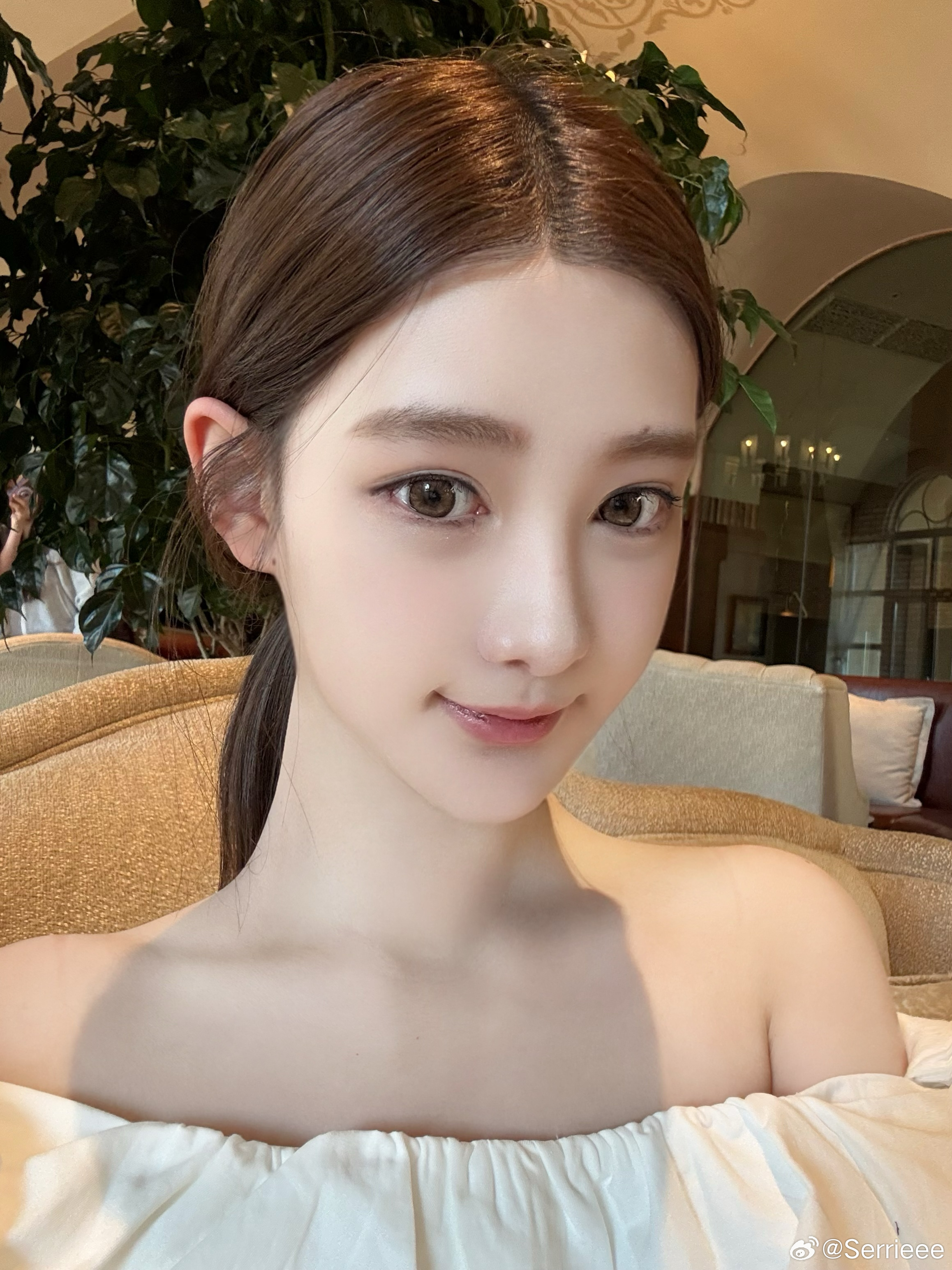 最近真的很累 有种八十岁留守老人挑了六十担水顶着太阳去村头浇菜苗发现是别人家地的