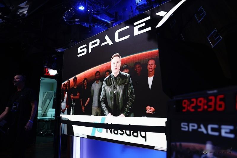 spacex造富神话——股市。
SpaceX上市将大规模“造富”，
造就约440