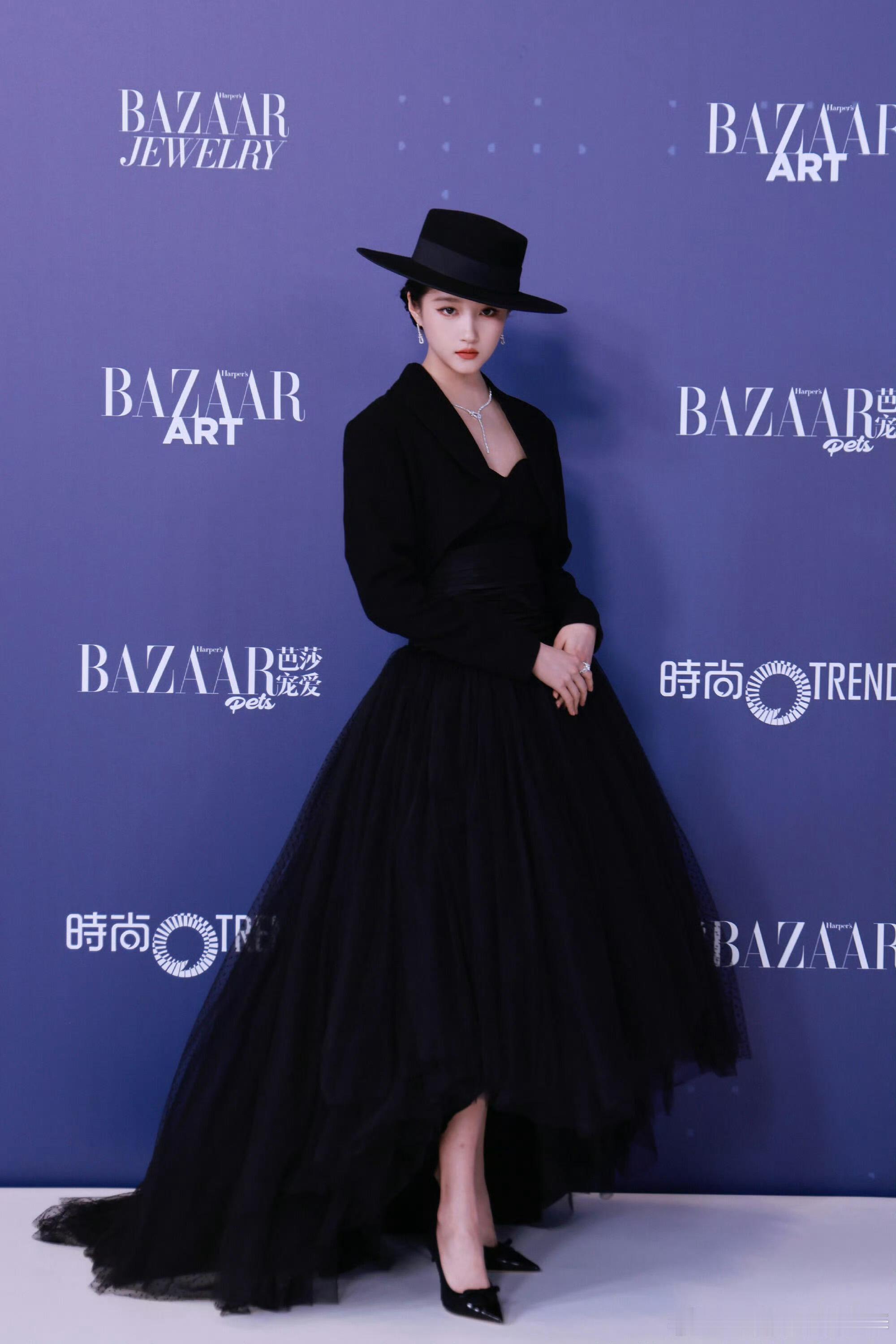 关晓彤造型师去哪儿进修了不管去哪儿进修了，请保持现在这个水平谢谢