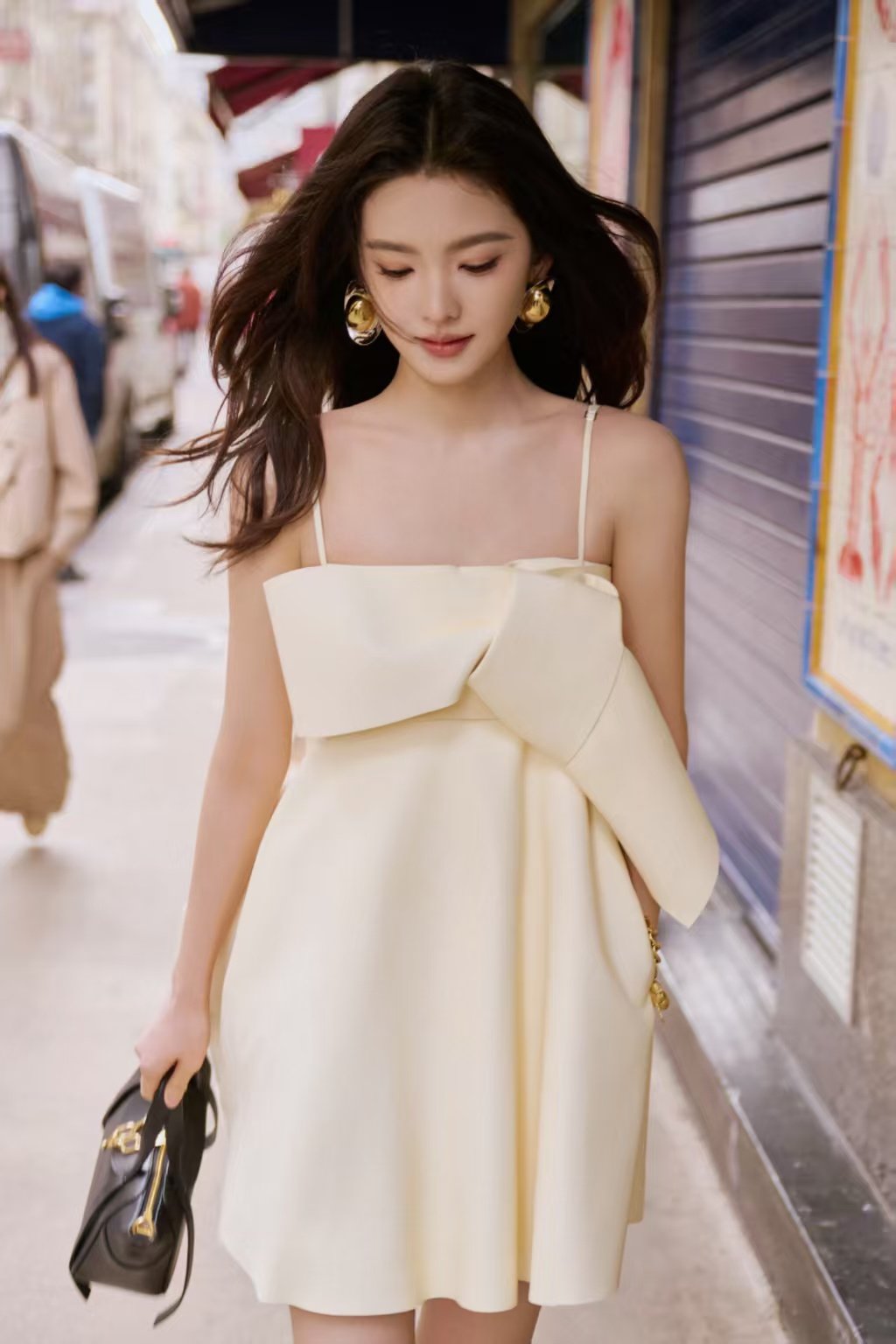 章若楠杨单化妆章若楠黄色吊带裙 ！ 章若楠黄色吊带裙真的好好看啊 