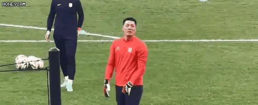 一场中超争冠比赛，又创造了经典典故。

也曾是中国足球刺头之一，没想到还有点文化