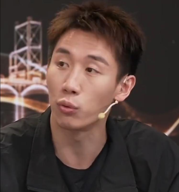 王楚钦退赛后，同样有伤的莎莎和鳗鱼为何参赛？程靖淇说了实话！

他说：
中国大满