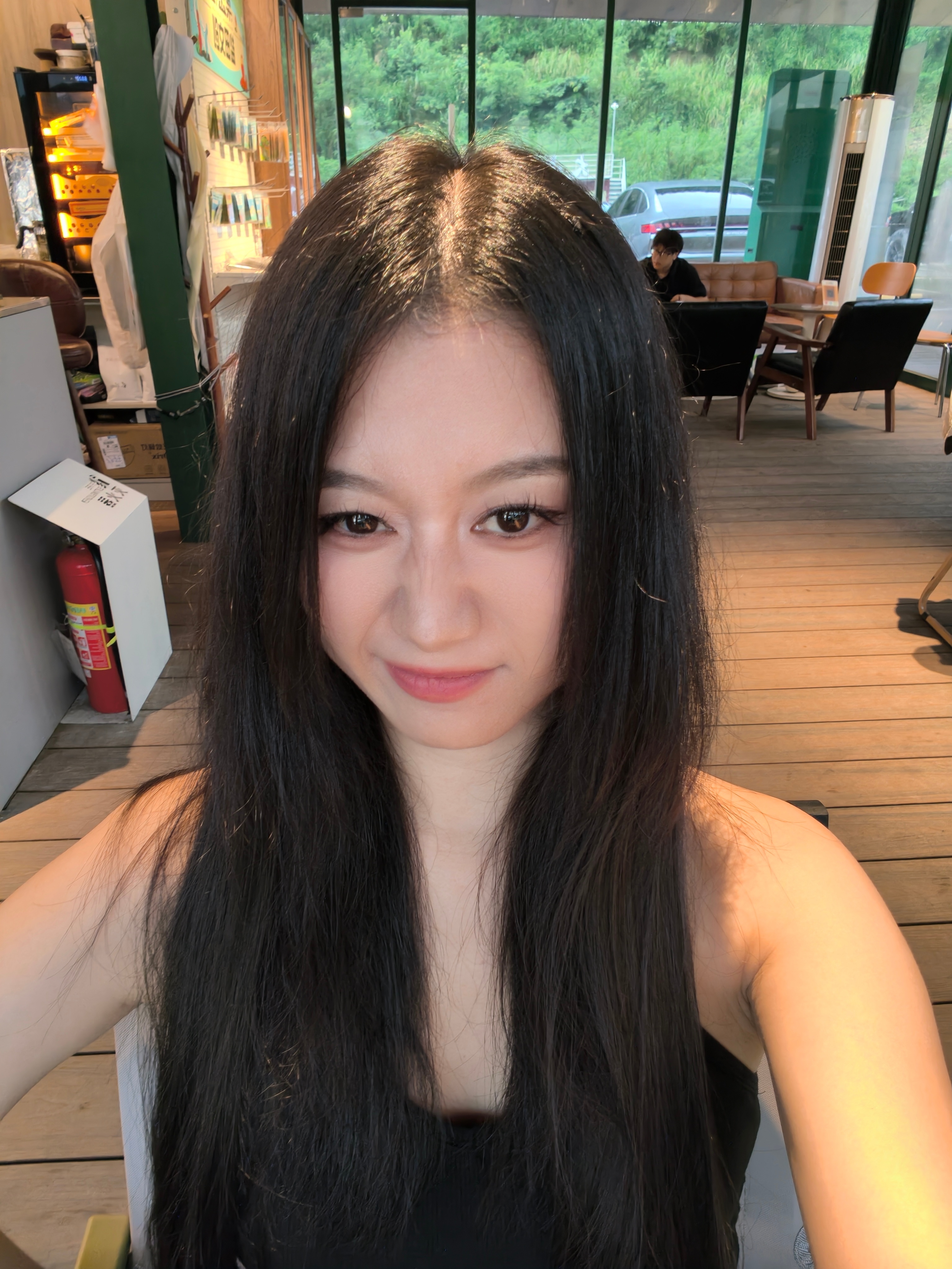 今天和老师开蔚来et5t 来三洲田跑山直接体验四驱版的赛道和山路模式下雨也超爽啊