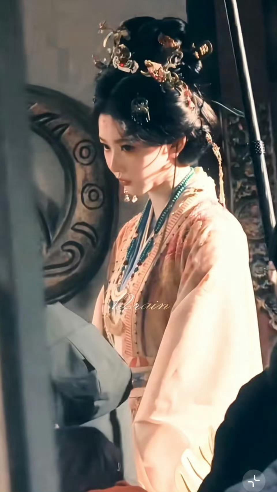 我们雪儿《昭阳公主》第一天路透就这么美了，狠狠期待喽～我要说孔雪儿古装真神！！！