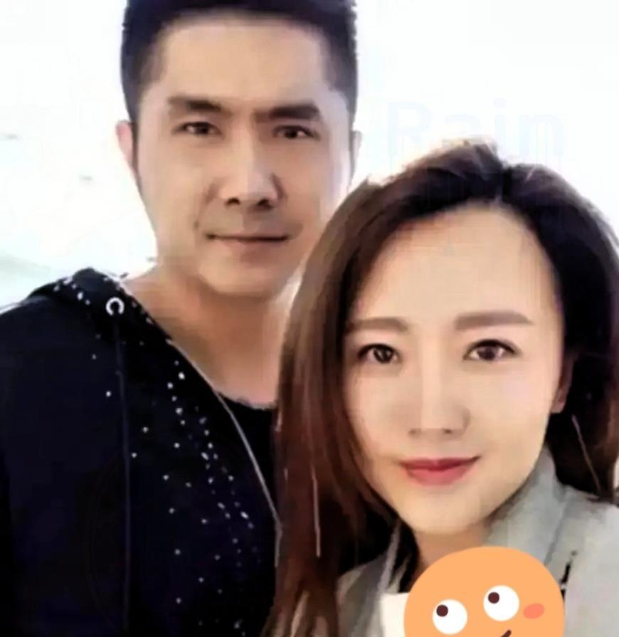 嫁了身家过亿的玉石商石磊，潘阳却带着儿子在娘家一住就是十几年，这事儿被传了十年的