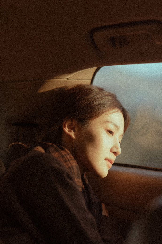 卢昱晓电影感高智女主