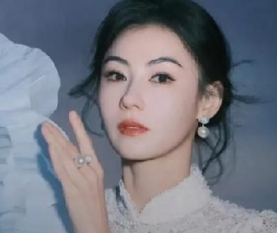 谢贤去世，张柏芝会去我不意外，张柏芝的两个儿子会去，我也不意外，但她的第三个儿子