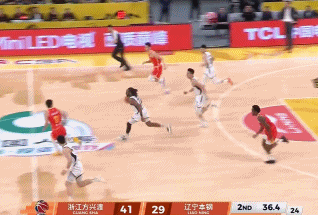 辽宁男篮半场29-46落后广厦，主因之一“罚球6-19”！
北京时间12月25日