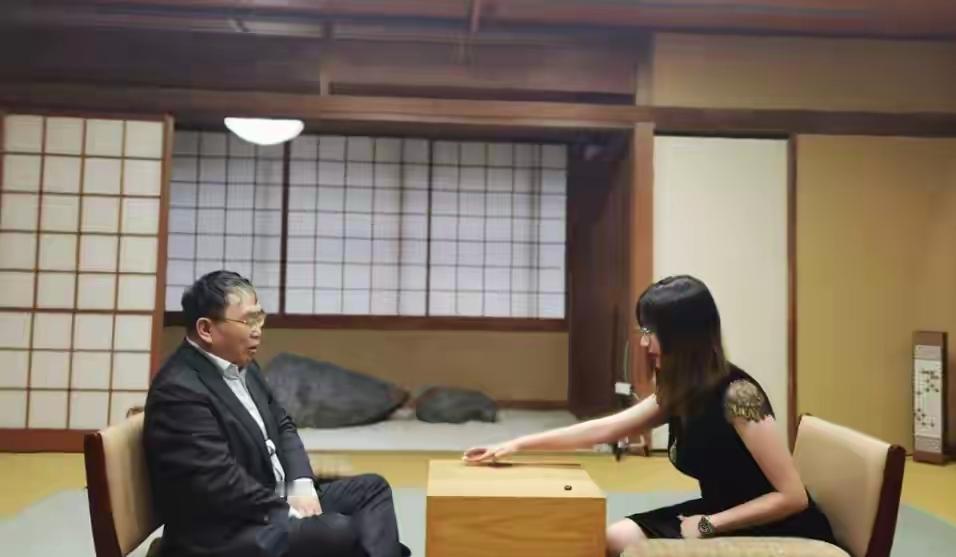 聂卫平不为人知的一面反映出了聂老的真性情
       大家都知道聂卫平是棋圣，