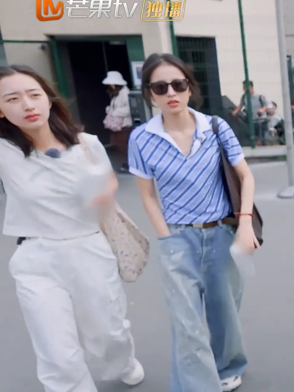 周雨彤为什么有点装的感觉 ​​​