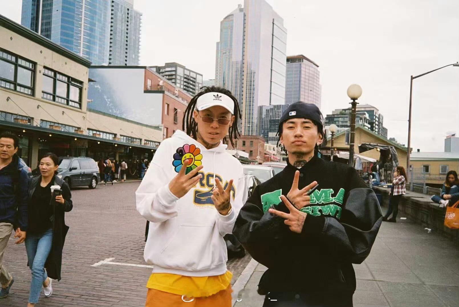 Psy.P晒出合影祝马思唯生日快乐马思唯