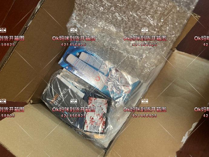 抵达后拆包图 📦 美国🇺🇸再次抵达 🈶️ 年前预定的包裹陆续抵达，还没有