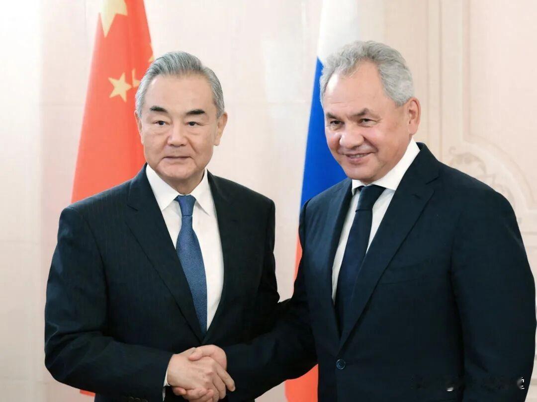 绍伊古：日本再武装就是找死

2025年12月绍伊古访问越南期间，针对日本表态直