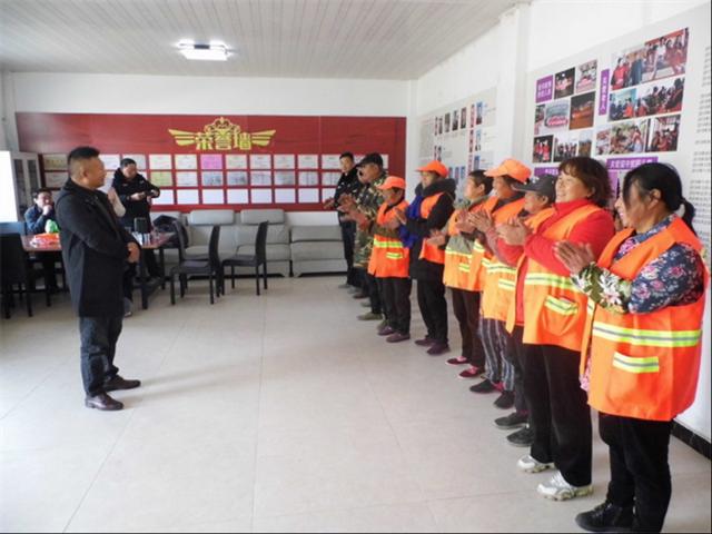 江苏盱眙：心系环卫工 “同心”送温暖