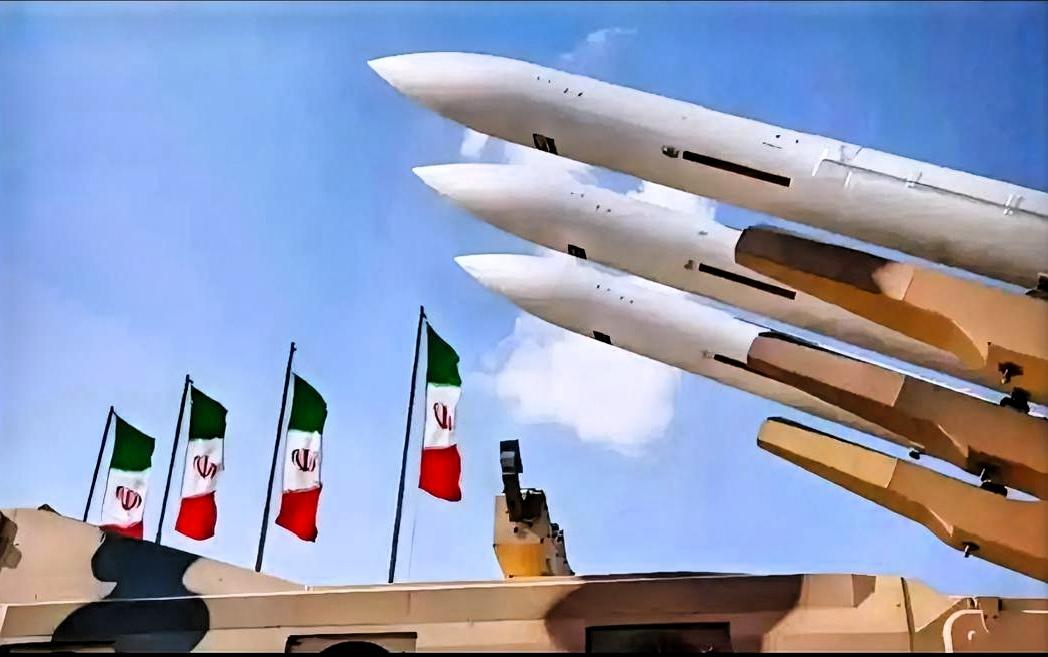 不少人都在揪着伊朗的导弹储备反复担忧，生怕扛不住美以的军事施压。但其实对抗强权，