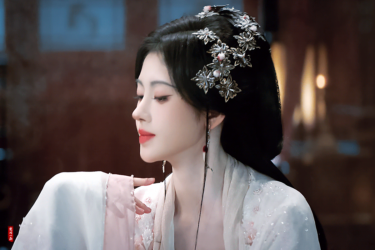 点赞这个鞠婧祎 下家立马塌房鞠婧祎