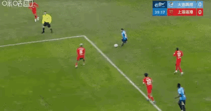 ⚽中超爆大冷！两球被吹仍1-0斩落卫冕冠军，大连英博拿下赛季首胜，上海海港继续垫