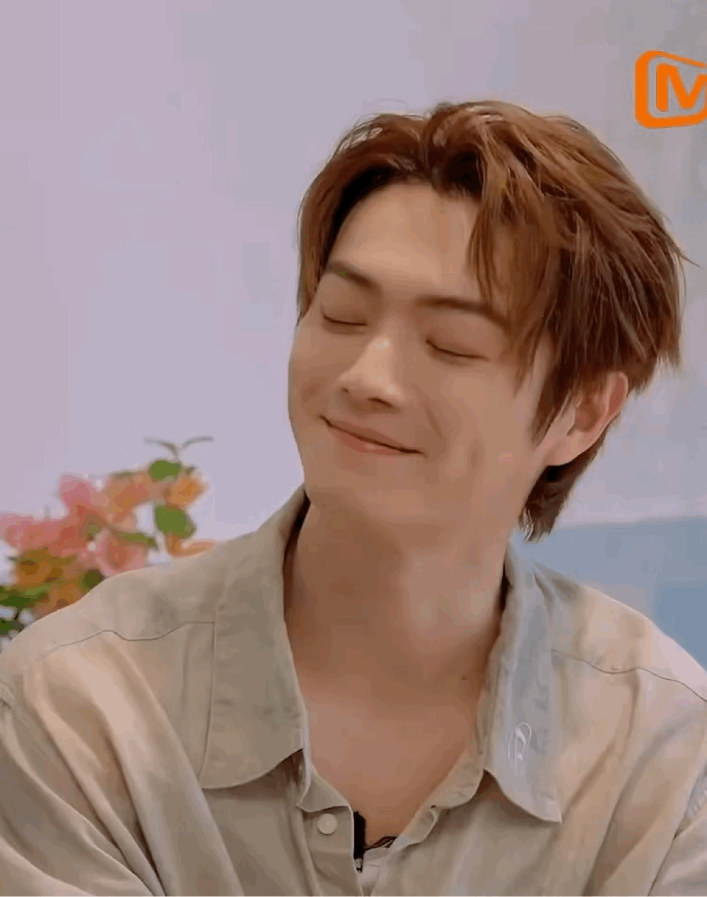 你好星期六下期有娜扎许凯期待许凯，soso这笑得也太开心太甜了！！ 