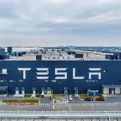 上海特斯拉超级工厂，占地1290亩，当时按市场价的10%卖给了特斯拉，并且给特斯