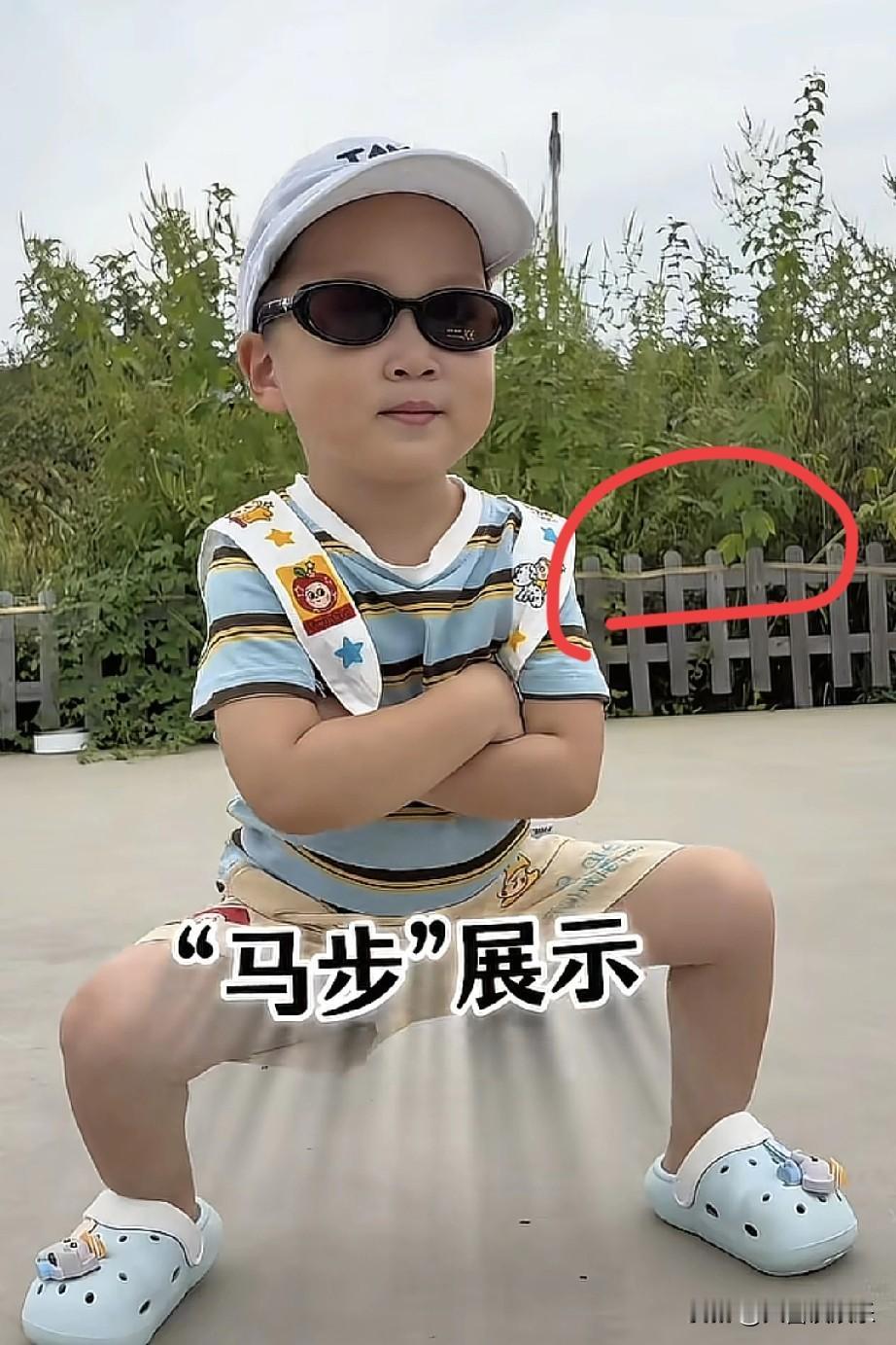 水奶奶们在米乐评论区硬夸，我真笑了。

米乐妈妈绞尽脑汁终于发了新视频，依然是漏