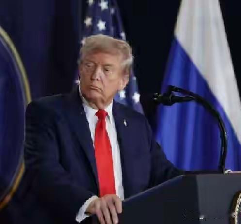 可靠消息
特朗普想让中国多买点大豆。多买三四倍。中国根本没搭理他。四十天过去了。