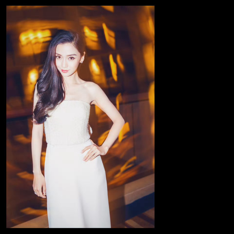 angelababy   杨颖 晚上好呀!今日猜猜看👉这是boss颖参加的什么