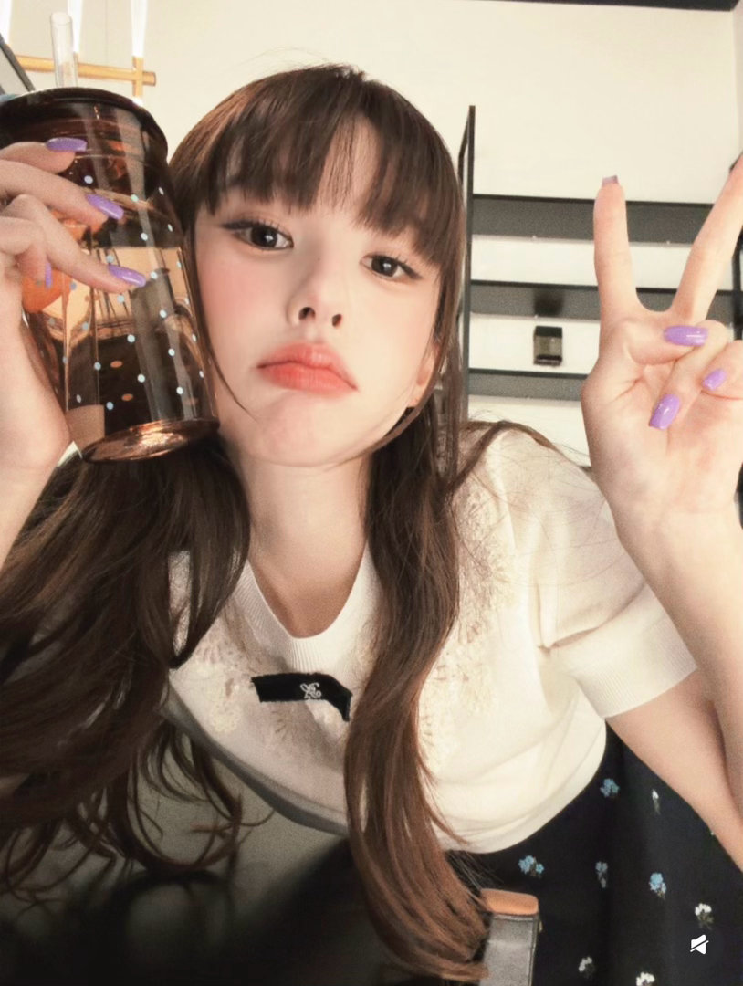 好久没自拍了，出来发两张自拍！ 