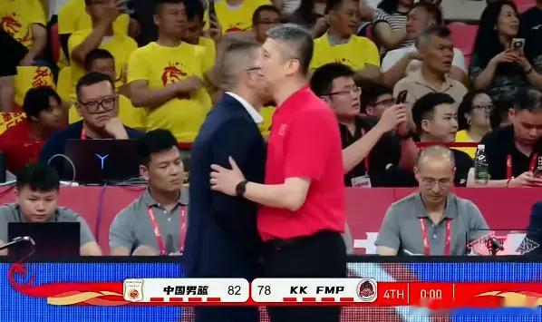 中国男篮热身赛：王俊杰18分14篮板，中国男篮82-78战胜FMP中国男篮热身赛