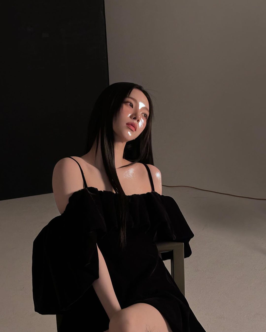 Karina ins更新🖤 ​​​