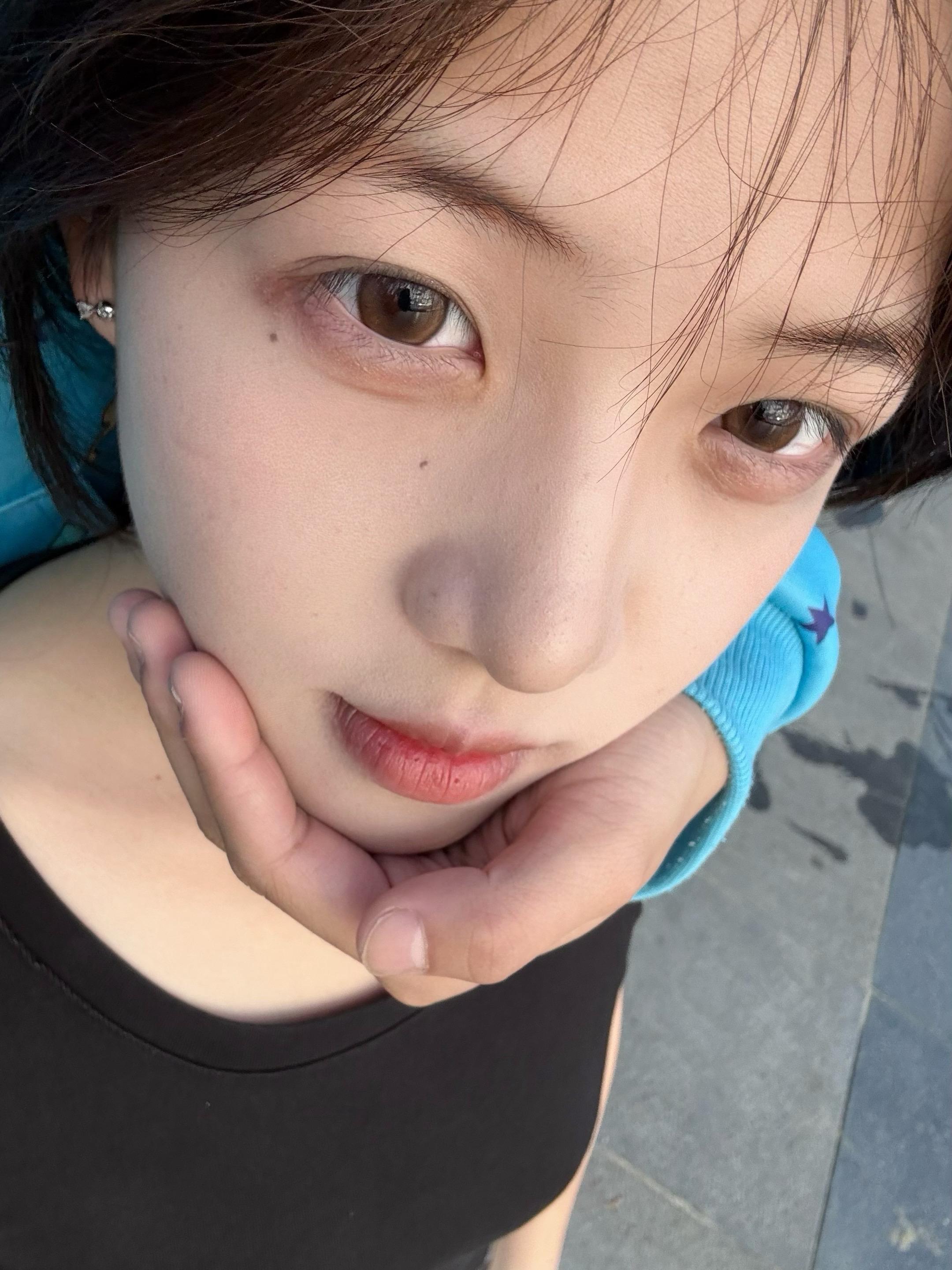 你捧着我脸的时候 是觉得我可爱还是好骗