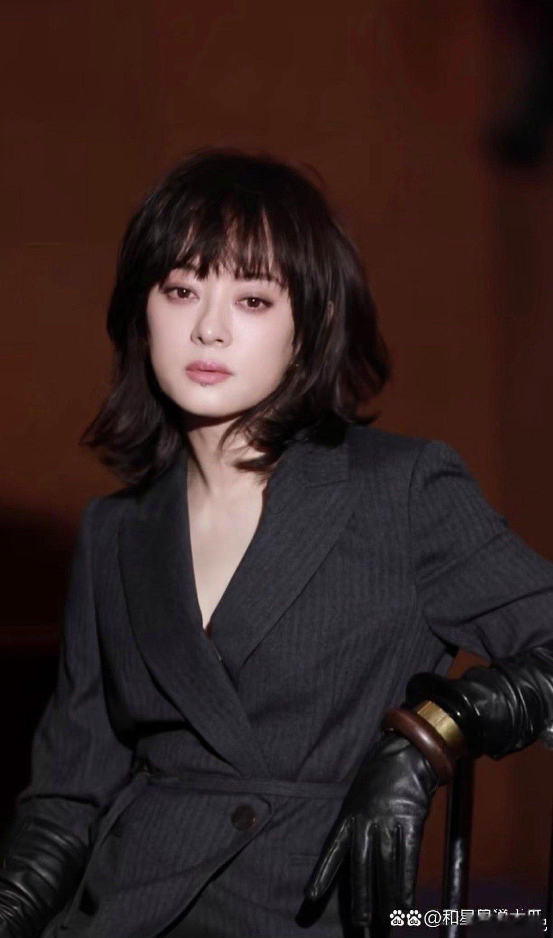 孙俪新造型超美！长发飘飘，眼妆闪如星，美翻了 ​​​