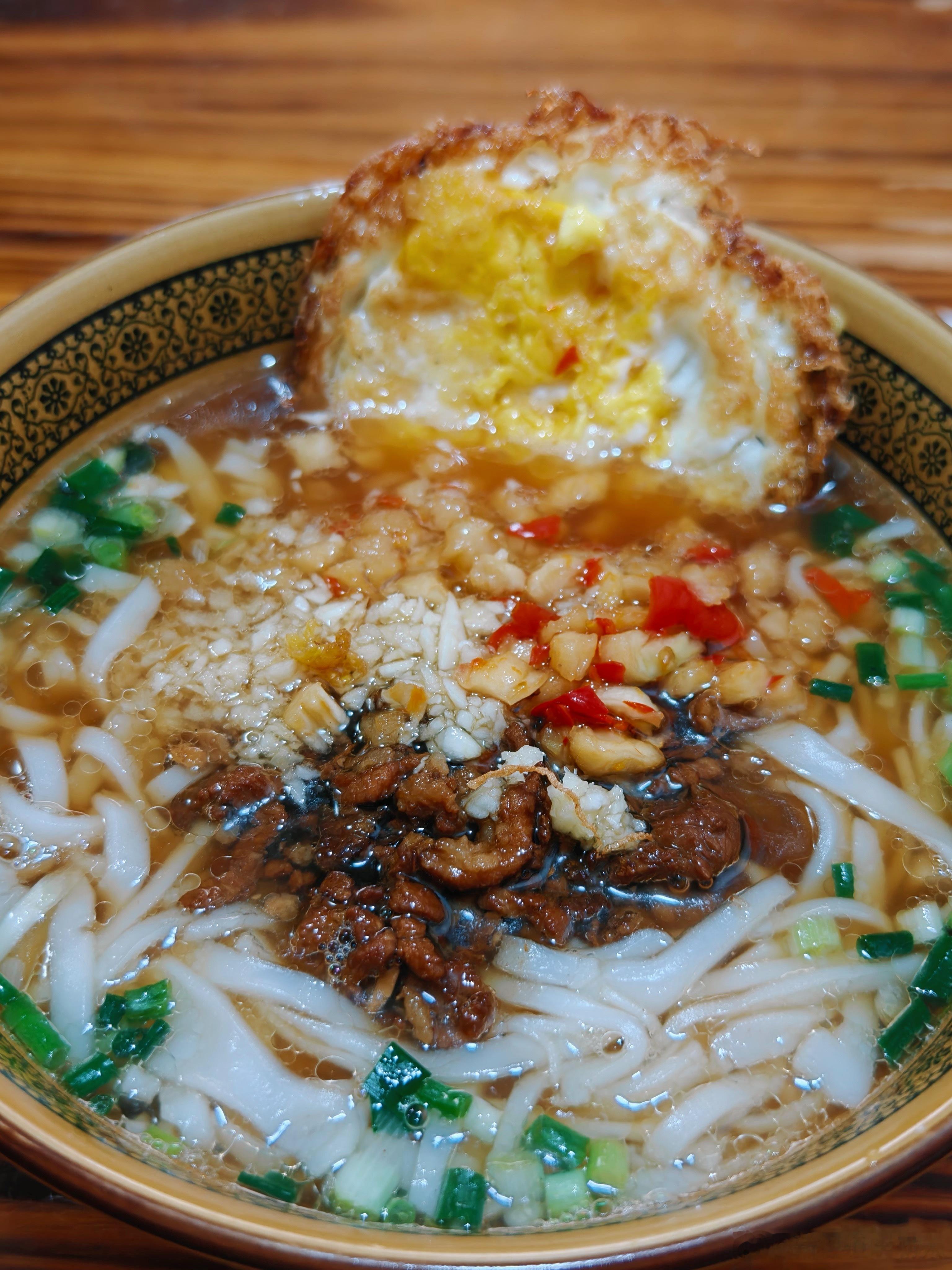 来嗦粉～霸天恰饭联播