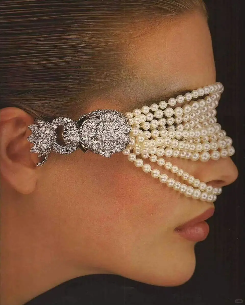 Vogue Paris 1980｜“珍珠泪”