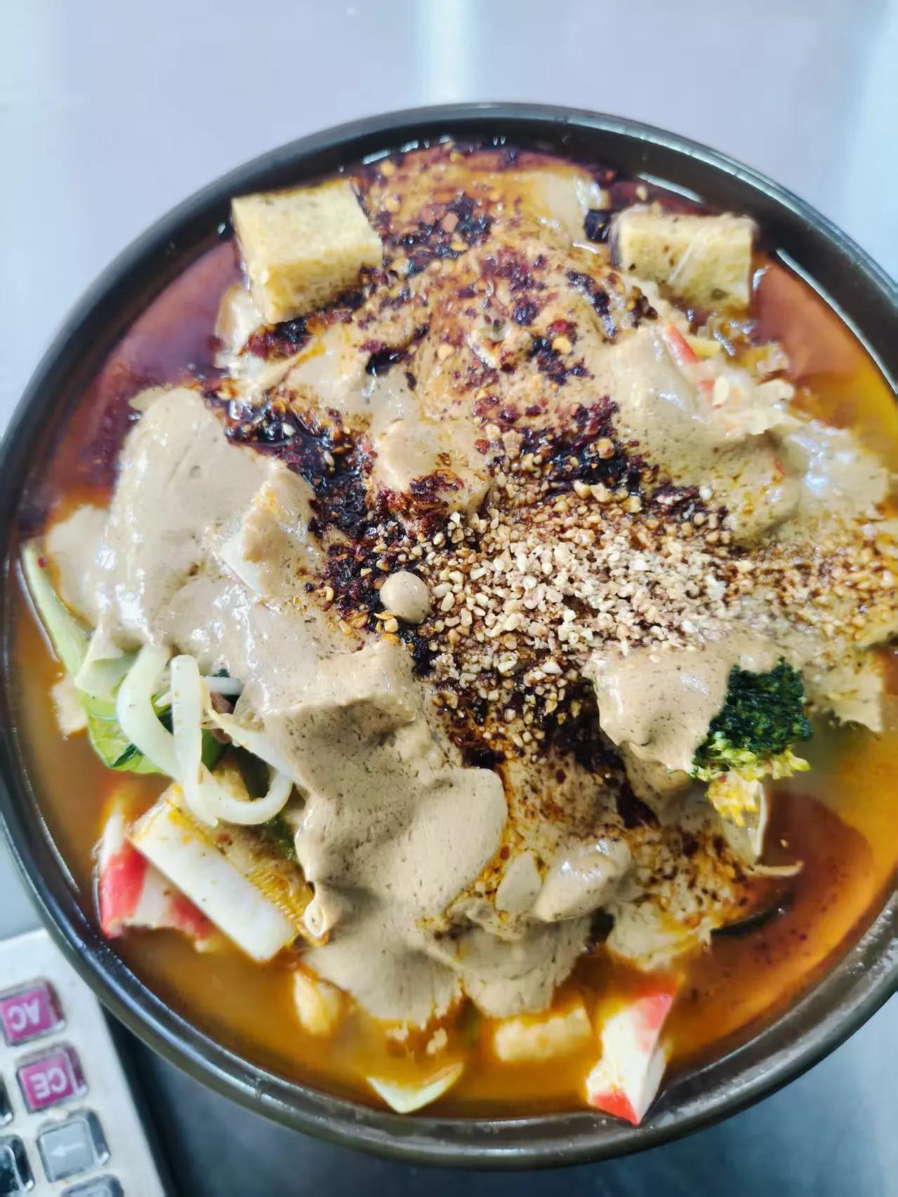 种草一个麻辣烫，有空去尝尝！