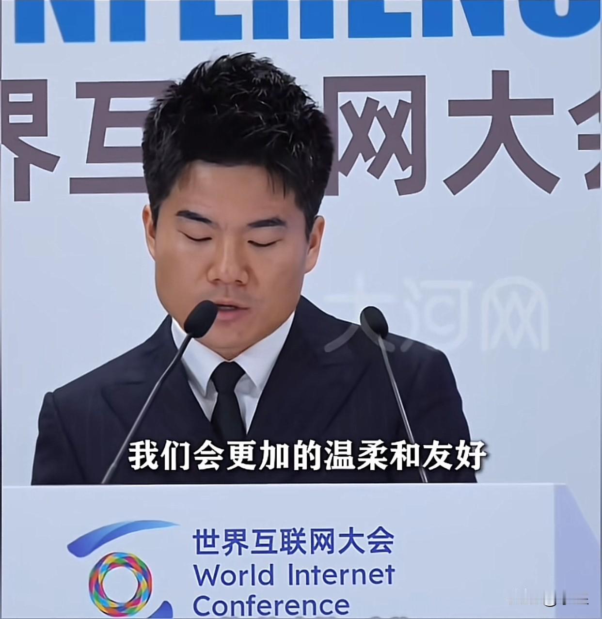 每个月的9号
对211的同学们来说 是特殊的
到今天董宇辉已经出圈41个月了
他