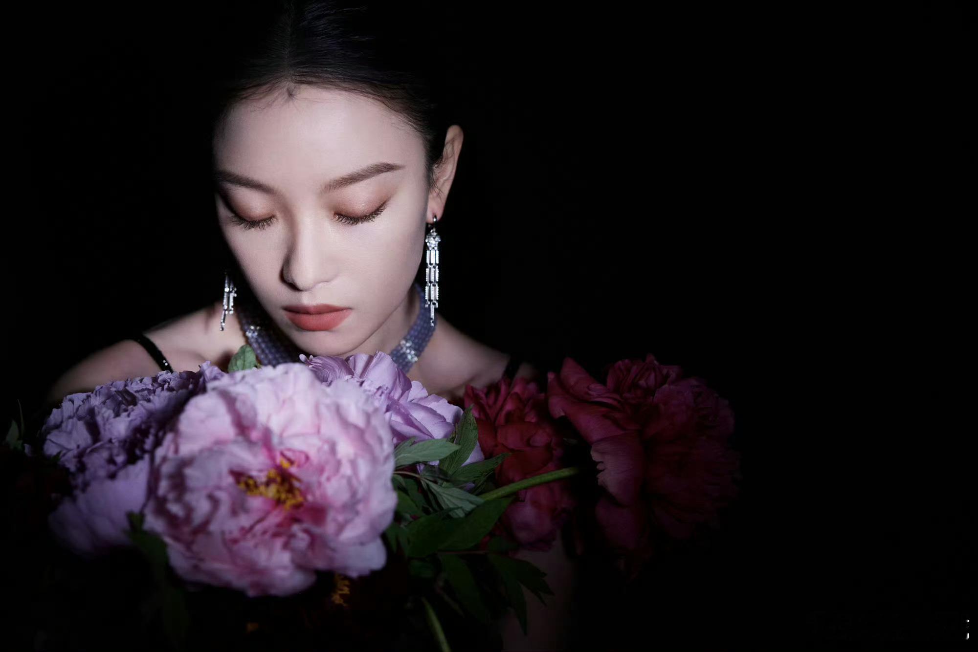 倪妮生日快乐🎂 ​​​