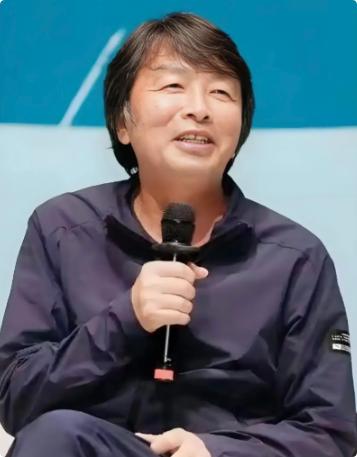 刘震云说：“当穷到了一定的程度，你就根本没有能力去学习、思考、出路、方向。当生存