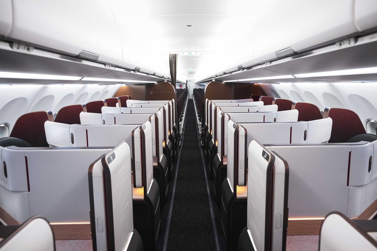 近日，加拿大航空在温哥华国际机场展示了其首架空客A321XLR，为本月晚些时候该