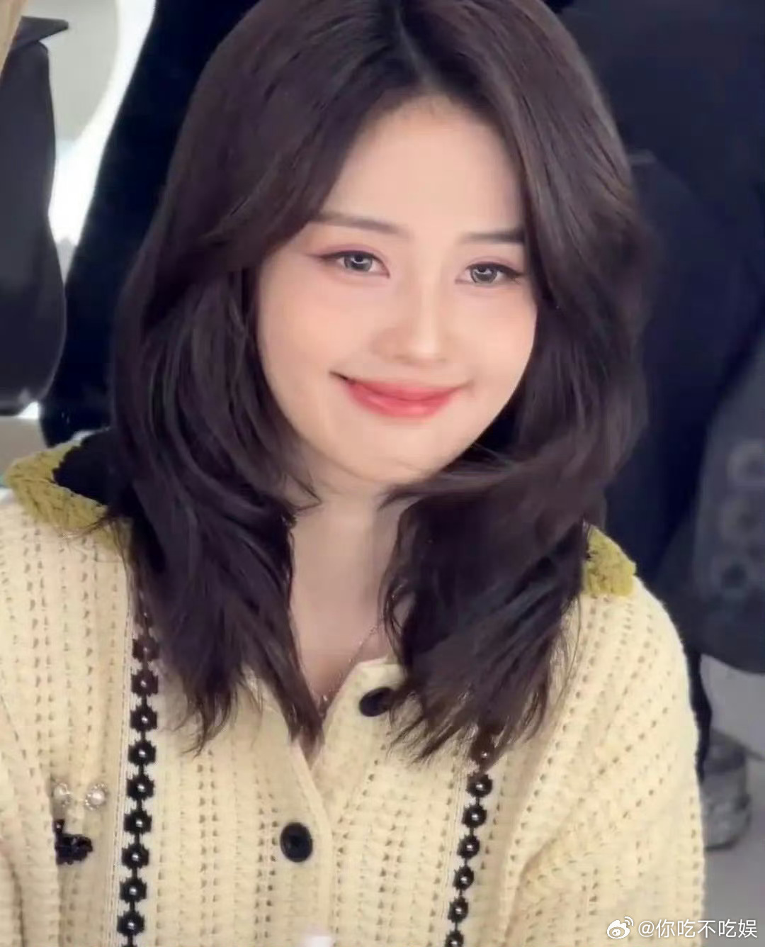 白鹿这是有点发胖了吗 